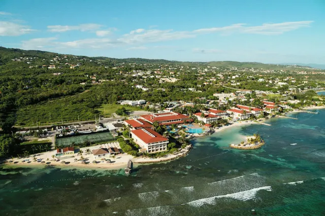 Bilder från hotellet Holiday Inn Resort Montego Bay - nummer 1 av 21