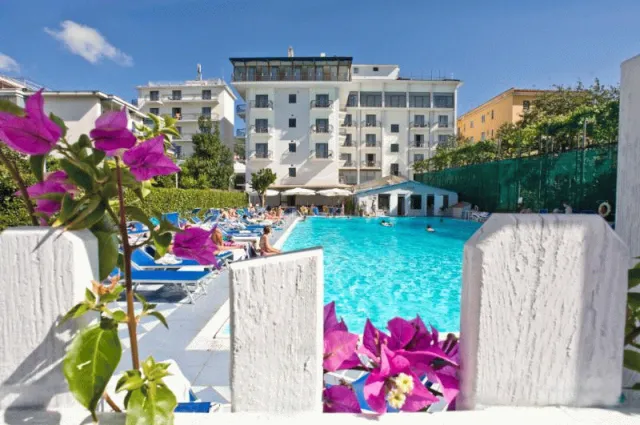 Bilder från hotellet Grand Hotel Flora - nummer 1 av 16