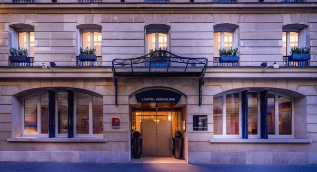 Bilder från hotellet L'Hotel Pergolese Paris - nummer 1 av 10