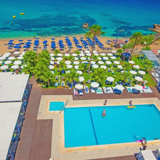 Bilder från hotellet Tsokkos Silver Sands - nummer 1 av 22
