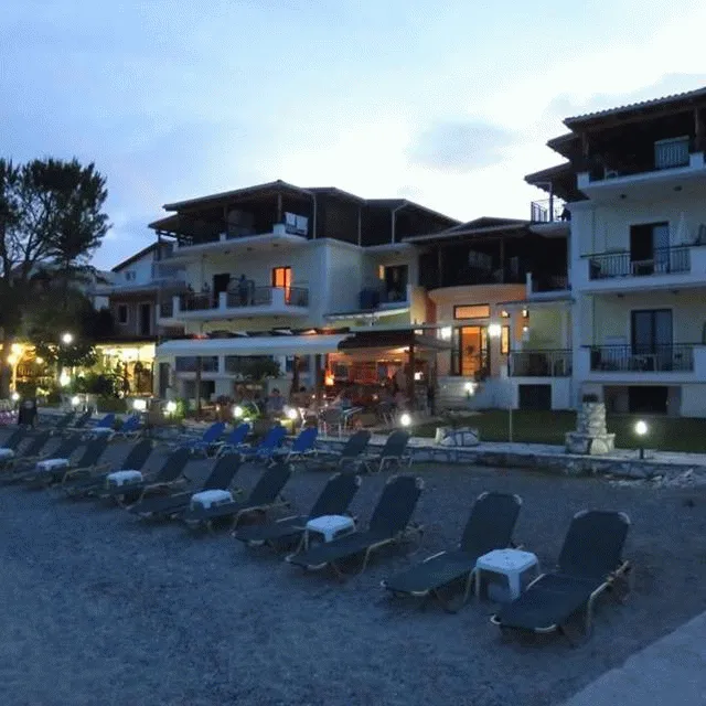 Bilder från hotellet Madouri Beach - nummer 1 av 6