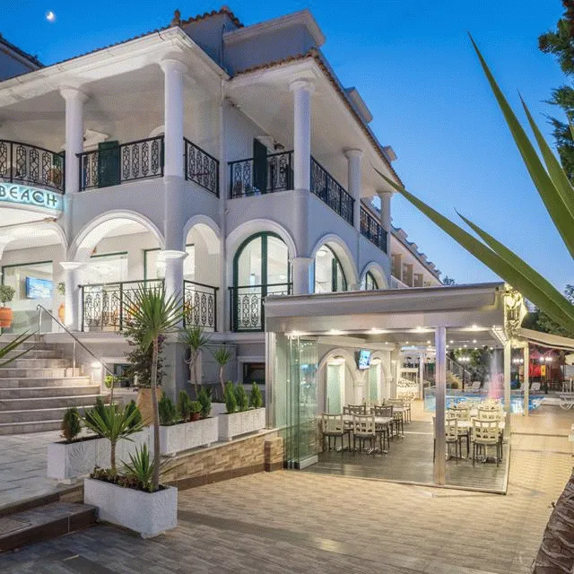 Bilder från hotellet Denise Beach Hotel - nummer 1 av 14