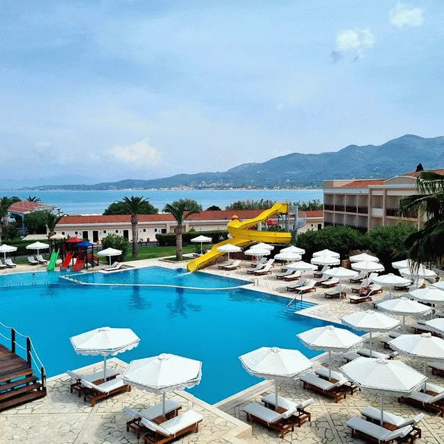 Bilder från hotellet Roda Beach Resort & Spa - nummer 1 av 28