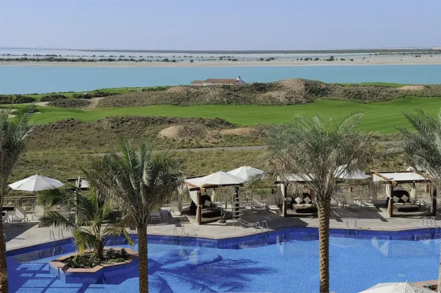 Bilder från hotellet Radisson Blu Hotel Abu Dhabi Yas Island - nummer 1 av 32