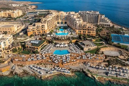 Bilder från hotellet Corinthia Hotel St. George's Bay - nummer 1 av 11