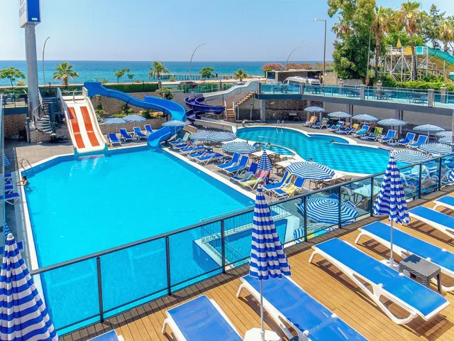 Bilder från hotellet Relax Beach Hotel - nummer 1 av 13