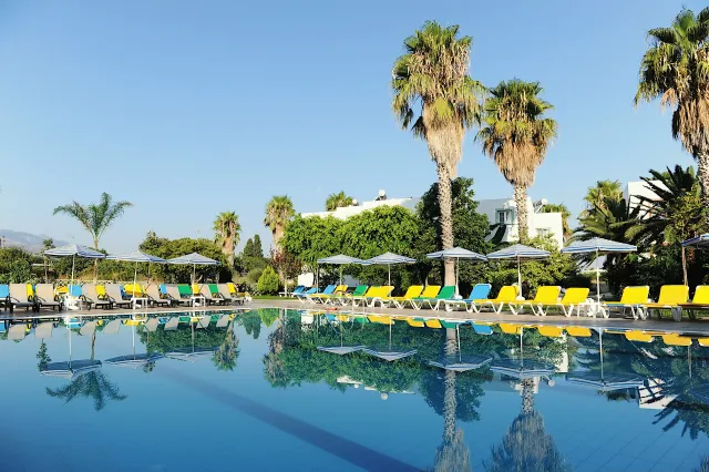 Bilder från hotellet Alexandra Beach - nummer 1 av 15
