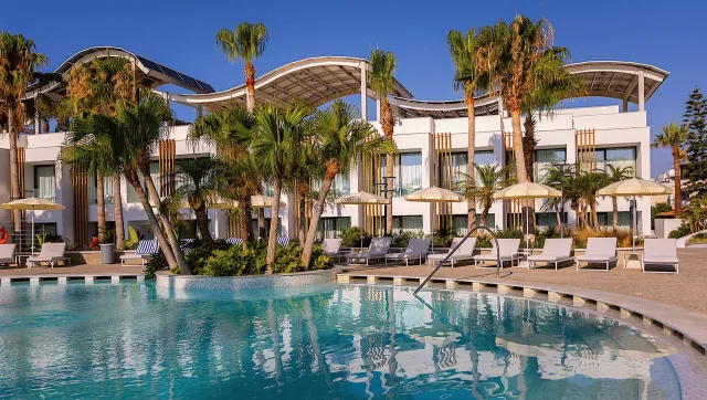 Bilder från hotellet Radisson Larnaca Beach Resort - nummer 1 av 18