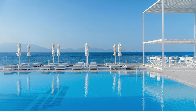 Bilder från hotellet Dimitra Beach Hotel & Suites - nummer 1 av 19
