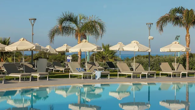 Bilder från hotellet NissiBlu Beach Resort - nummer 1 av 26