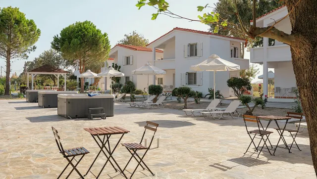 Bilder från hotellet Rosmarinus Luxury Accomodation By Naftilos - nummer 1 av 14