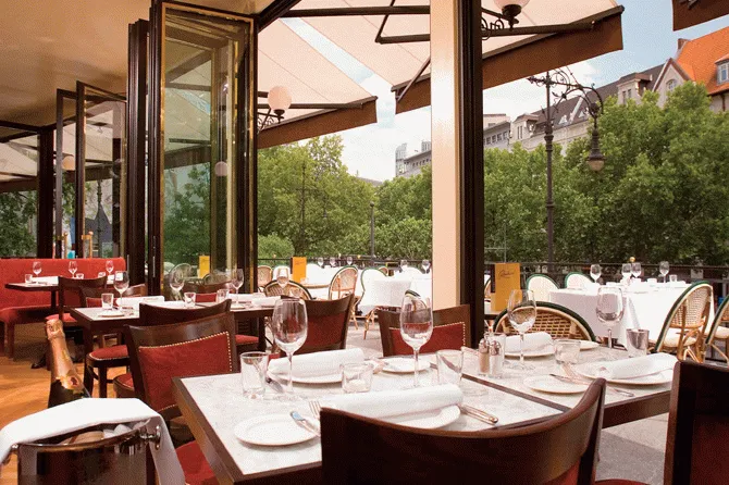 Hotel Bristol Berlin, Berlin, Tyskland, 5 stjärnor Hotel Bristol Berlin Berlin. Sista minuten erbjudanden på