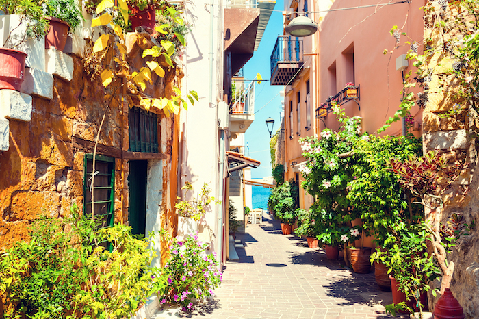 Vakker gate i byen Chania på Kreta