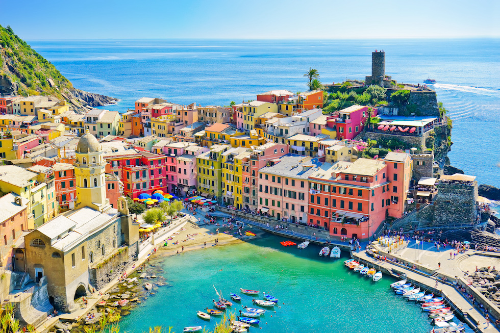 Den lille byen Vernazza i Cinque Terre er svært vakker - spesielt tidlig på sommeren.
